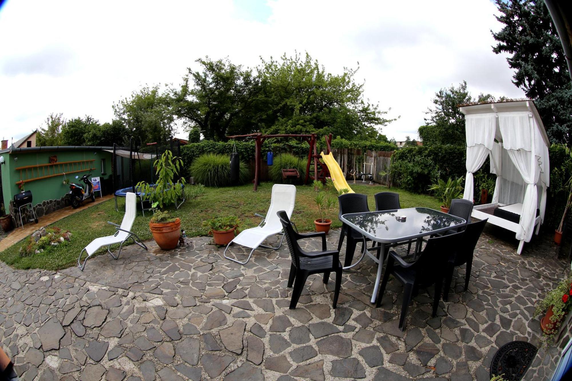 Villa Ametyst Sturovo Exterior photo
